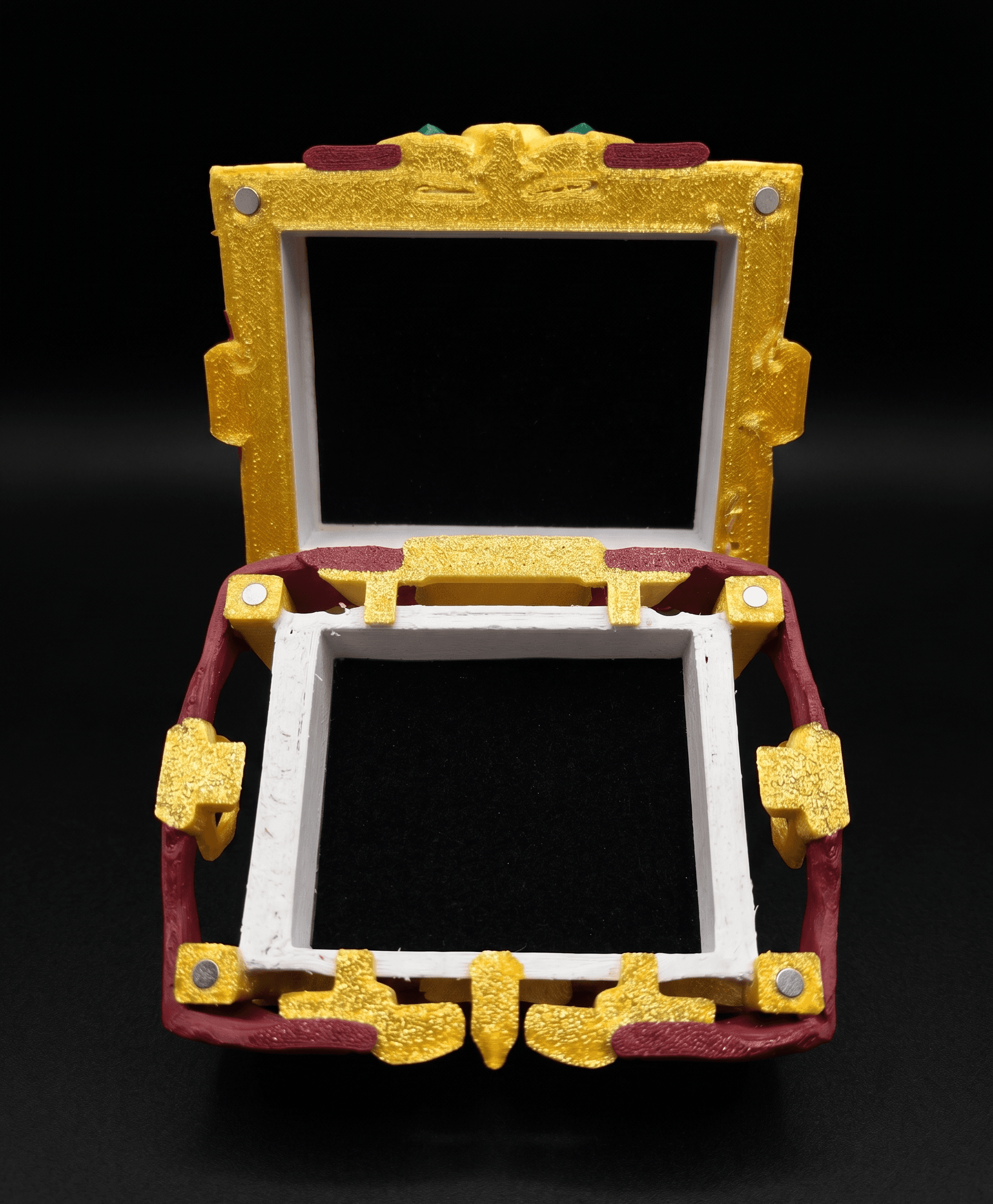 Figurine Coffre de Fortune, vue 3 — impression 3D, La Cale aux Trésors
